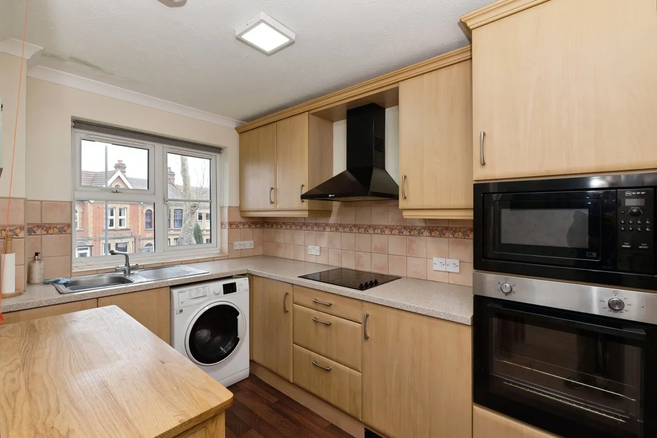 Palmers Drive, Grays, Essex, RM17, photo 3