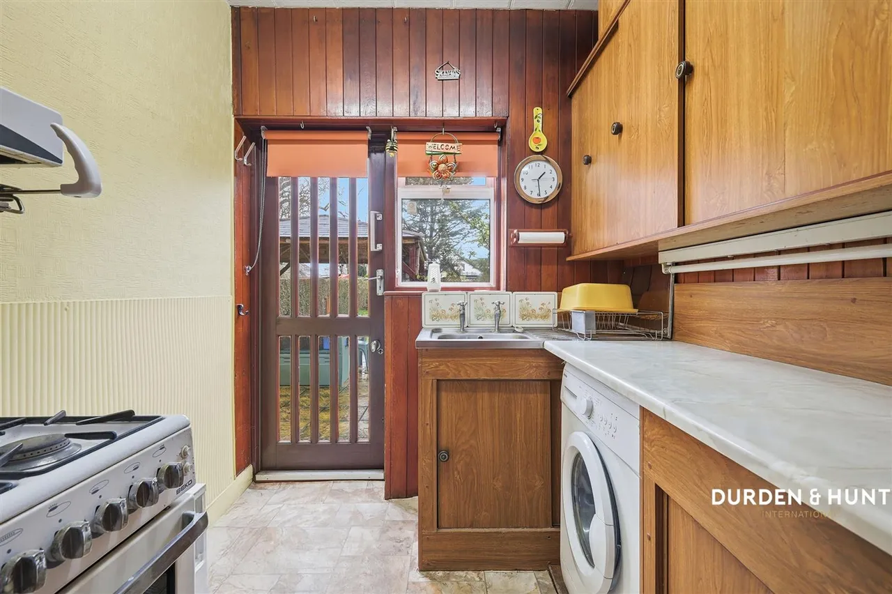 Harwood Avenue, Hornchurch, RM11, photo 5