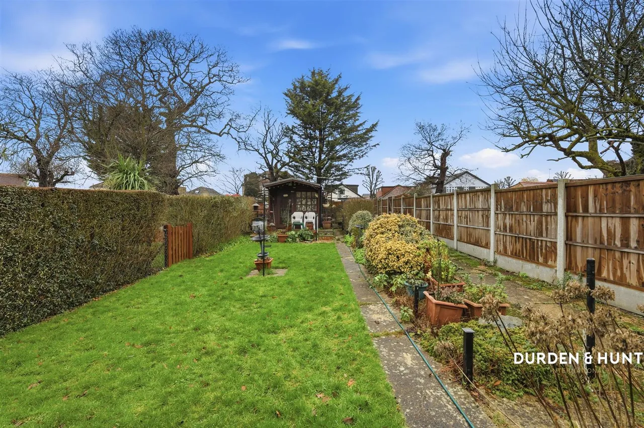 Harwood Avenue, Hornchurch, RM11, photo 17