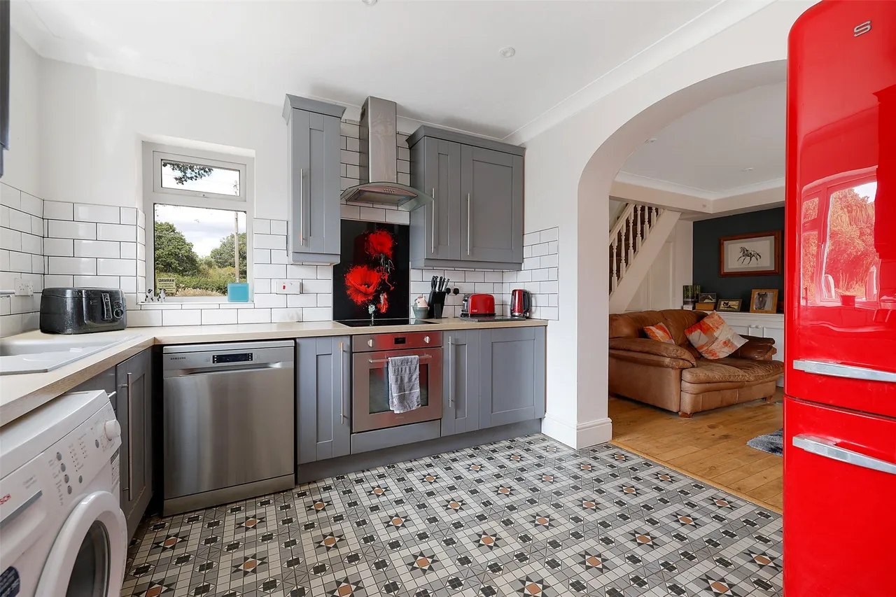 Whitewood Lane, South Godstone, RH9, photo 5