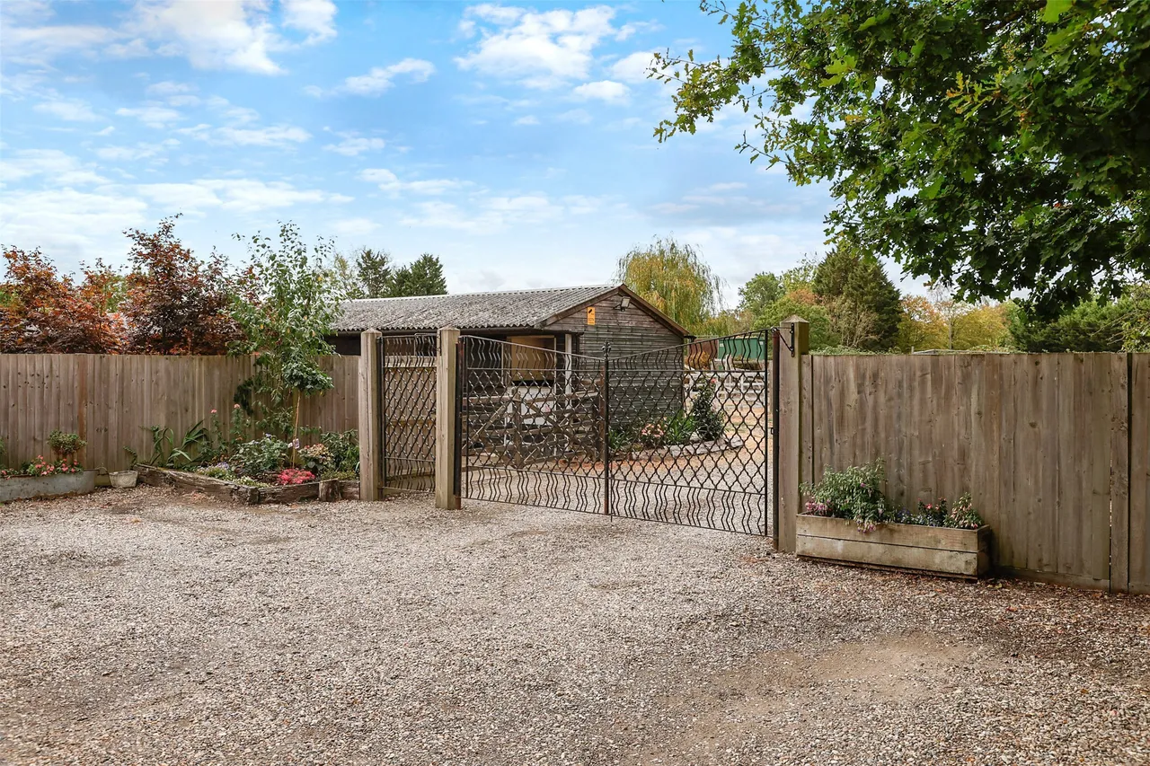 Whitewood Lane, South Godstone, RH9, photo 13
