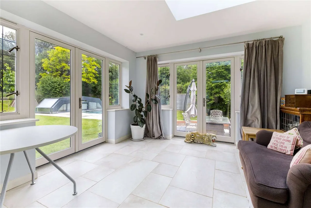 Bigfrith Lane, Cookham Dean, Maidenhead, Berkshire, SL6 9UJ, photo 4