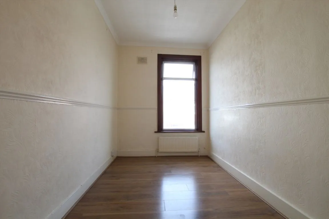 Oaklands Road, W7, photo 5