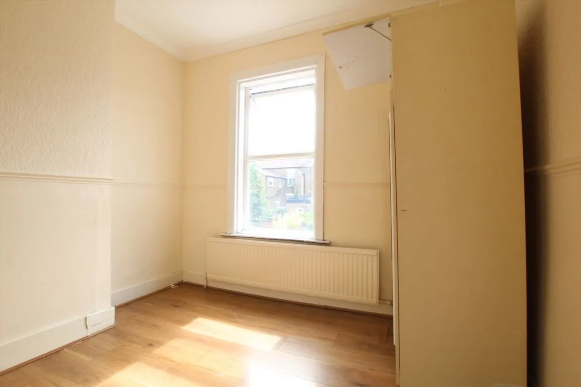 Oaklands Road, W7, photo 6