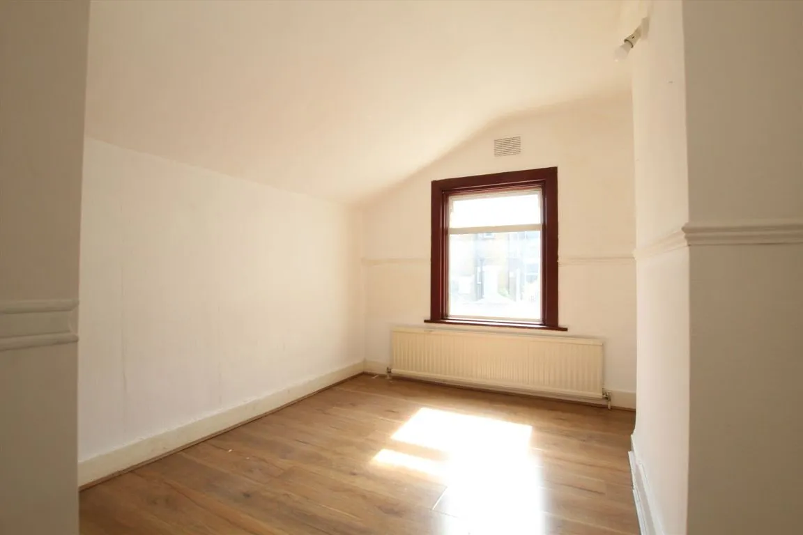 Oaklands Road, W7, photo 4