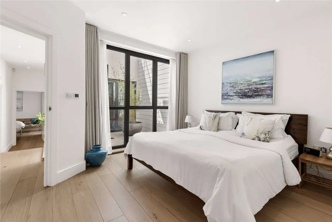 Cavendish Road, London, SW12 0PJ, photo 8