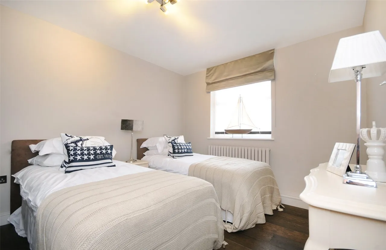 Boydell Court, St Johns Wood Court, photo 4