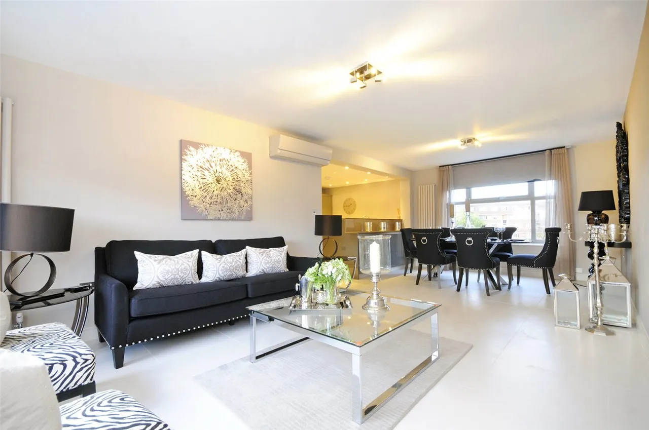 Boydell Court, St Johns Wood Court, photo 5