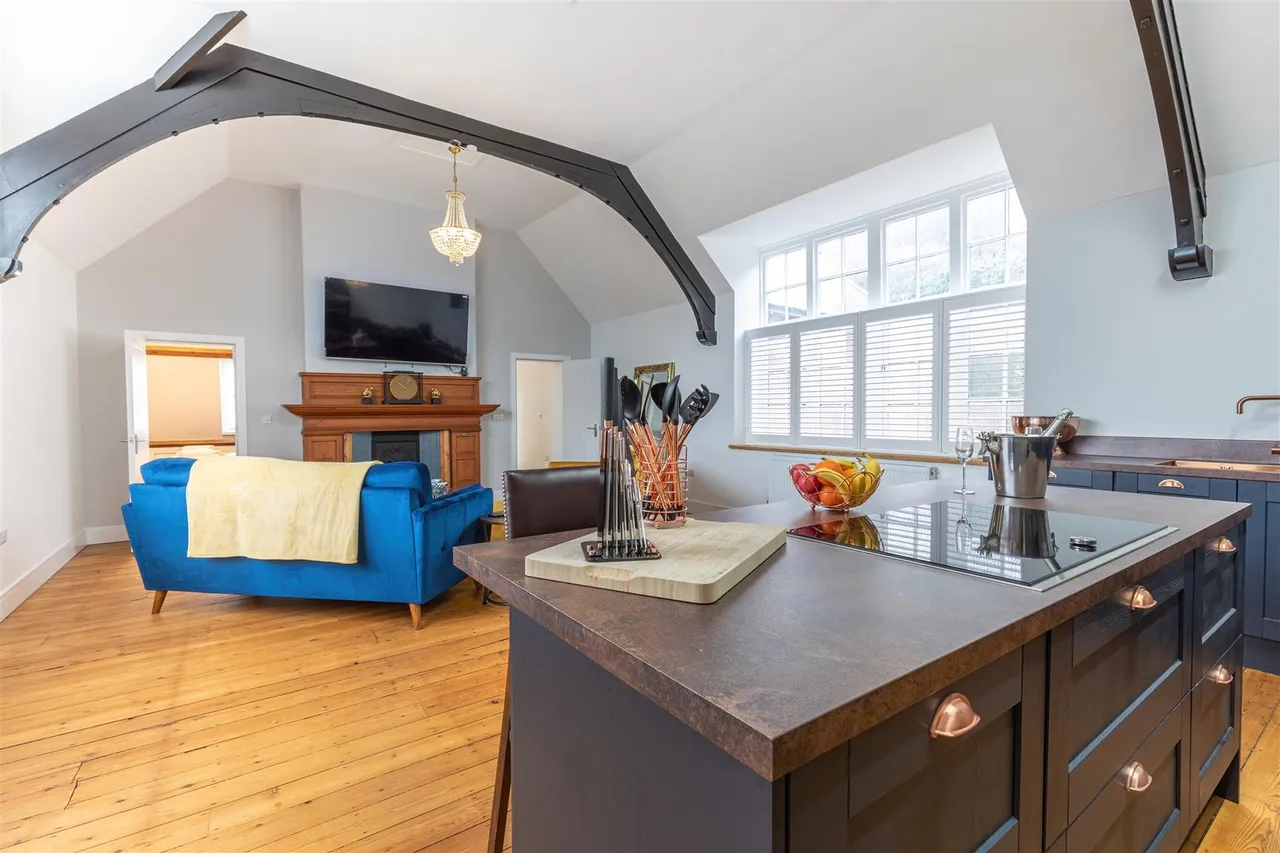 Groves House, Portland, DT5 1BD, photo 4