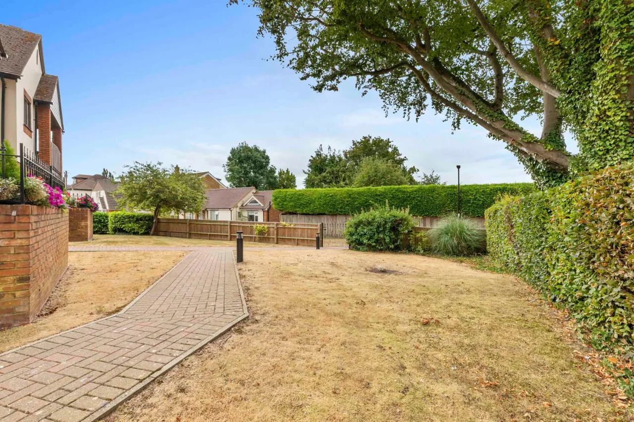 Jasmine Crescent, Princes Risborough, HP27, photo 12
