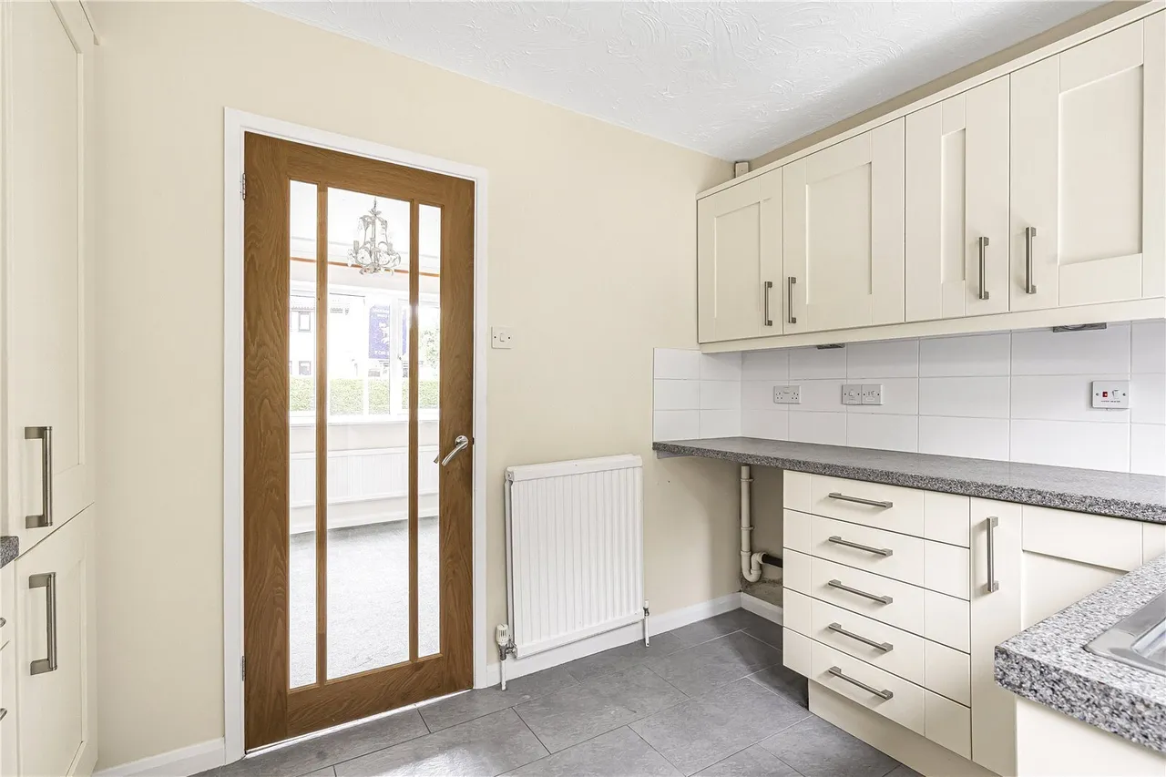 Wentworth Drive, Oundle, PE8, photo 5
