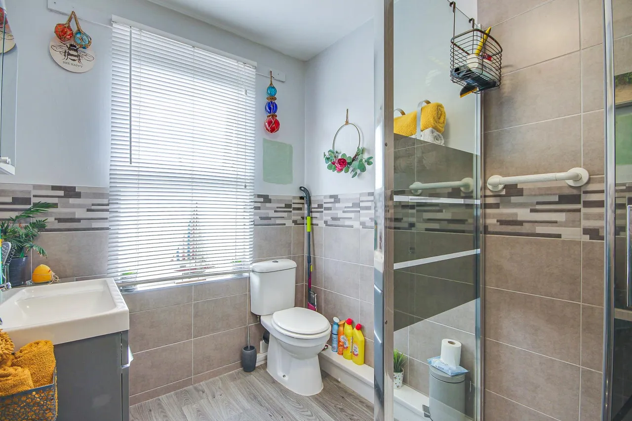 Sandhurst Lane, Sandhurst, Gloucester, GL2, photo 11