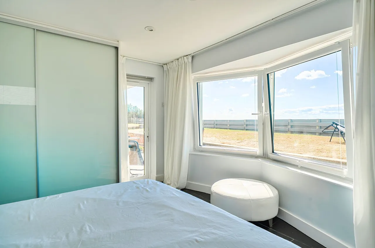 Seafields, Bracklesham Bay, PO20, photo 11