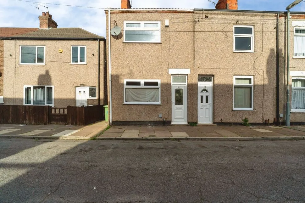 2 bed house to rent, Henry Street, Grimsby, DN31