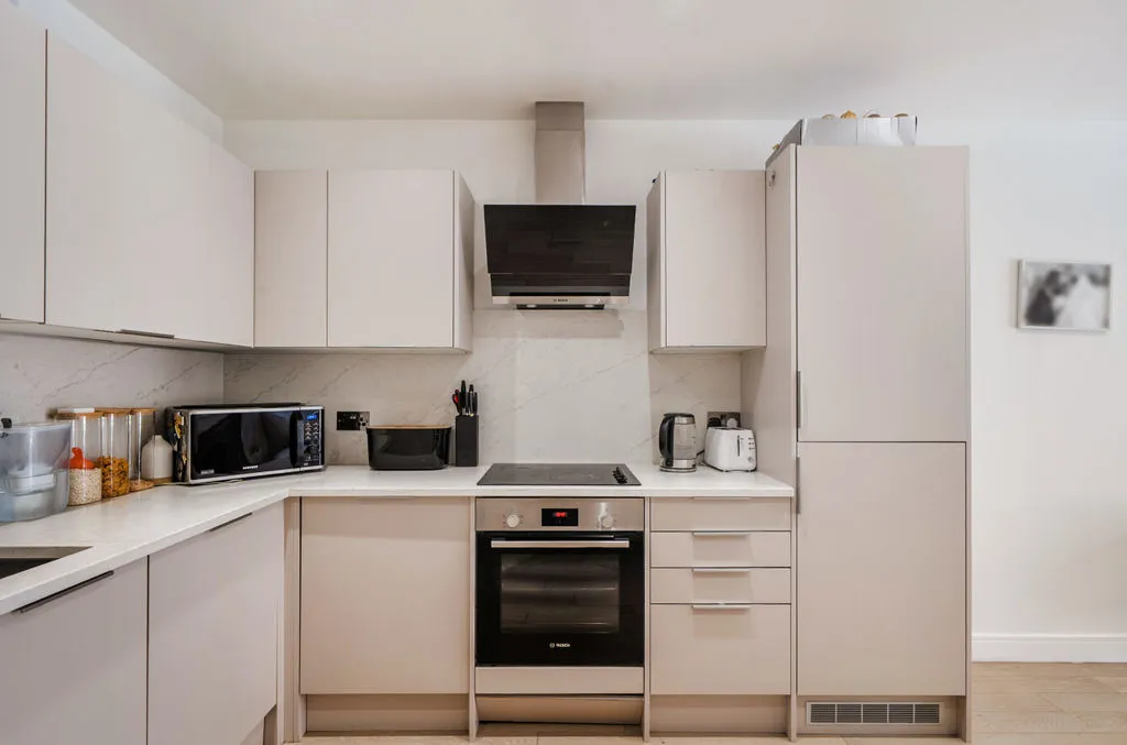 Old Lodge Lane, Purley CR8 4DL, photo 7