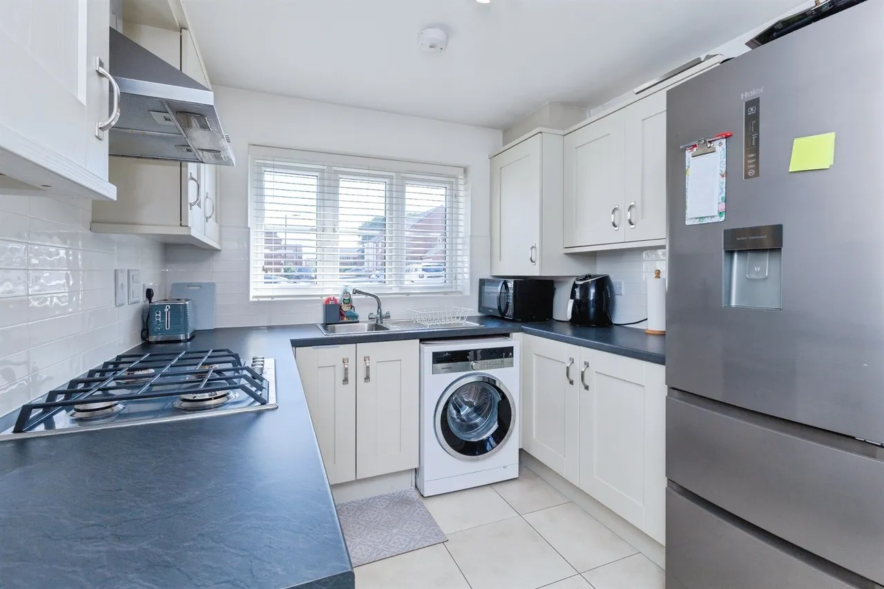 Watermead Way, Birstall, Leicester, photo 3