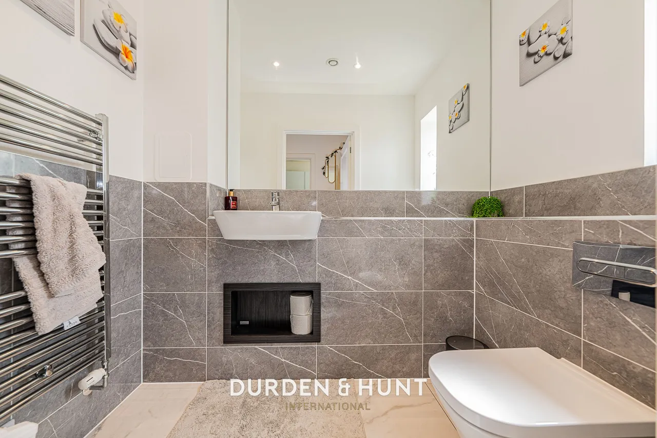 Finlay Gardens, Hornchurch, RM12, photo 8