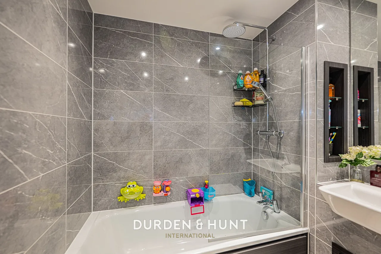 Finlay Gardens, Hornchurch, RM12, photo 20