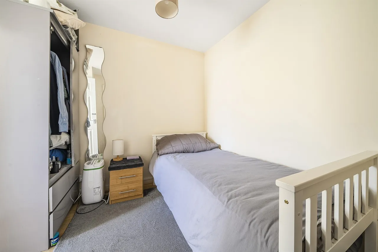 London Road, Enfield, EN2, photo 5