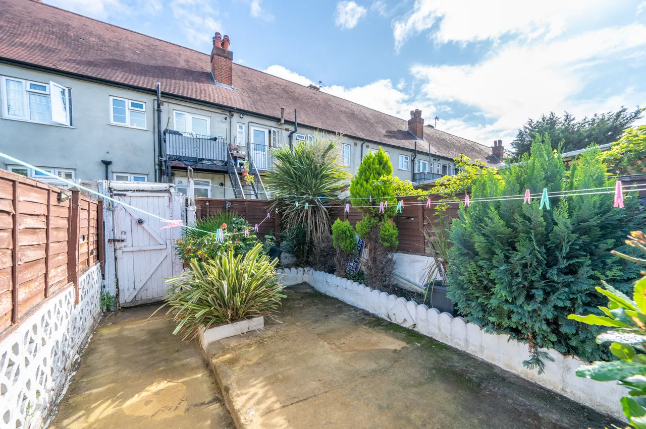 32 Cromwell Road, Wembley, photo 11