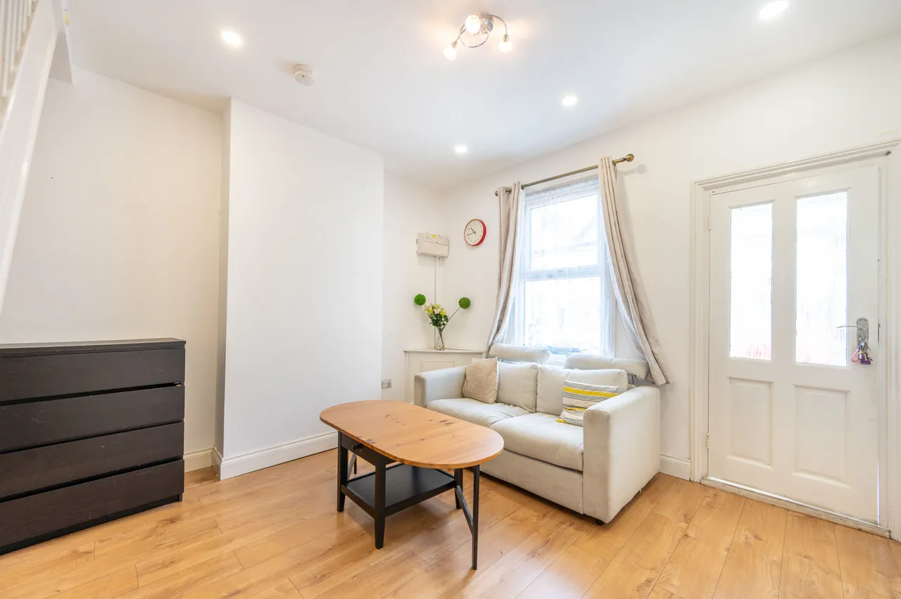 32 Cromwell Road, Wembley, photo 9