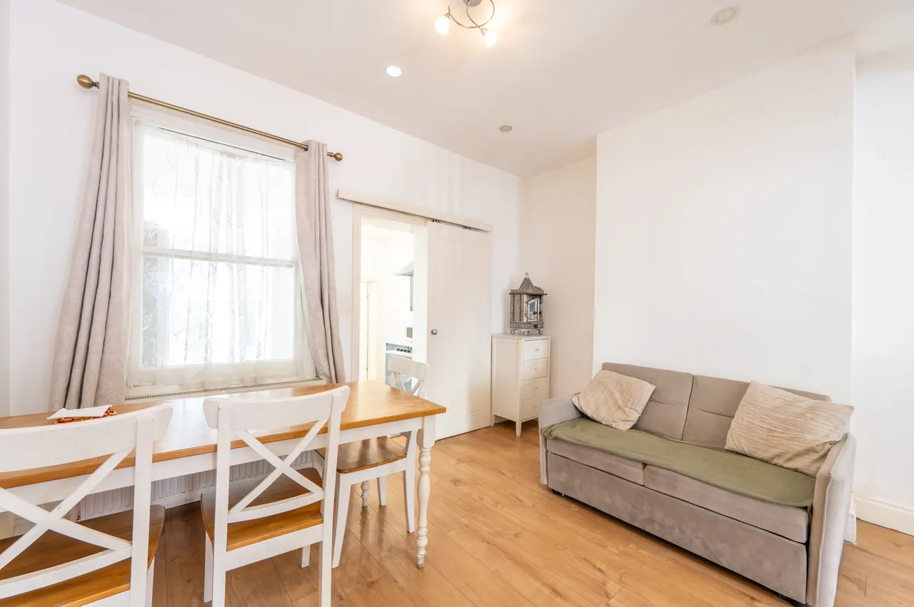 32 Cromwell Road, Wembley, photo 10