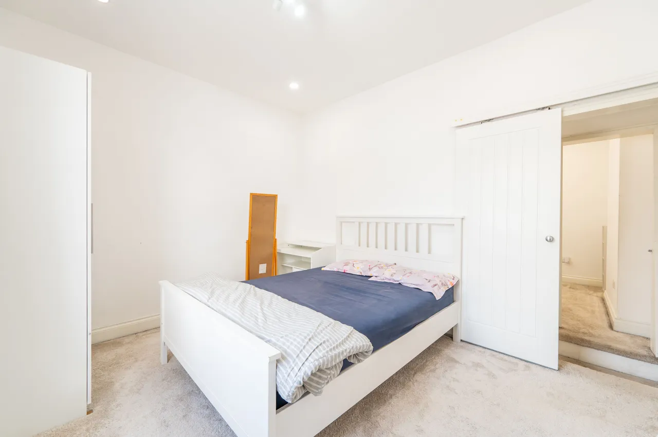 32 Cromwell Road, Wembley, photo 5