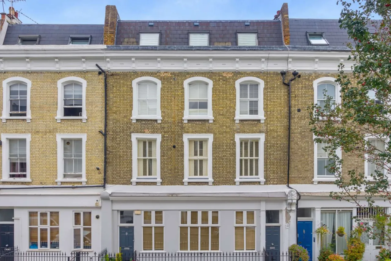 1 bed flat for sale — Ifield Road, London, SW10 9AR