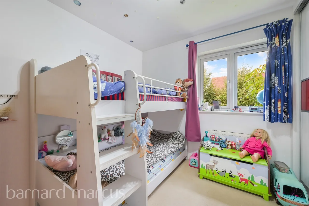 Jeremiah Court, Redhill, photo 11