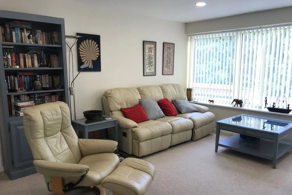 Willow Court Station Approach, Ash Vale, Guildford, Surrey, GU12 5LR, photo 5
