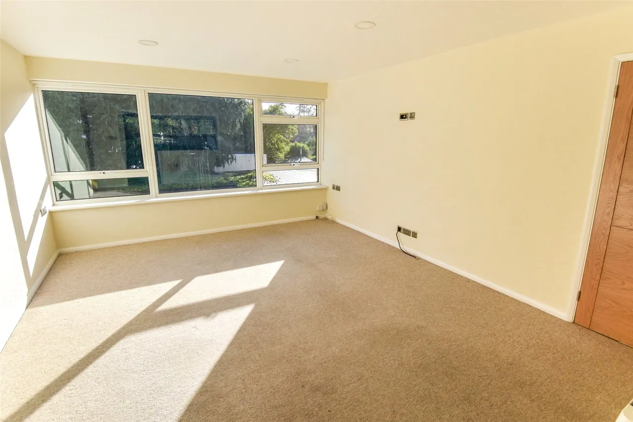 Willow Court Station Approach, Ash Vale, Guildford, Surrey, GU12 5LR, photo 11