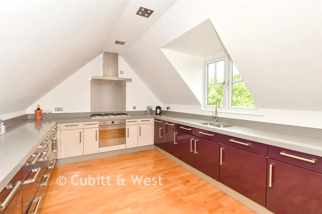 Little Trodgers Lane, Mayfield, TN20, photo 3