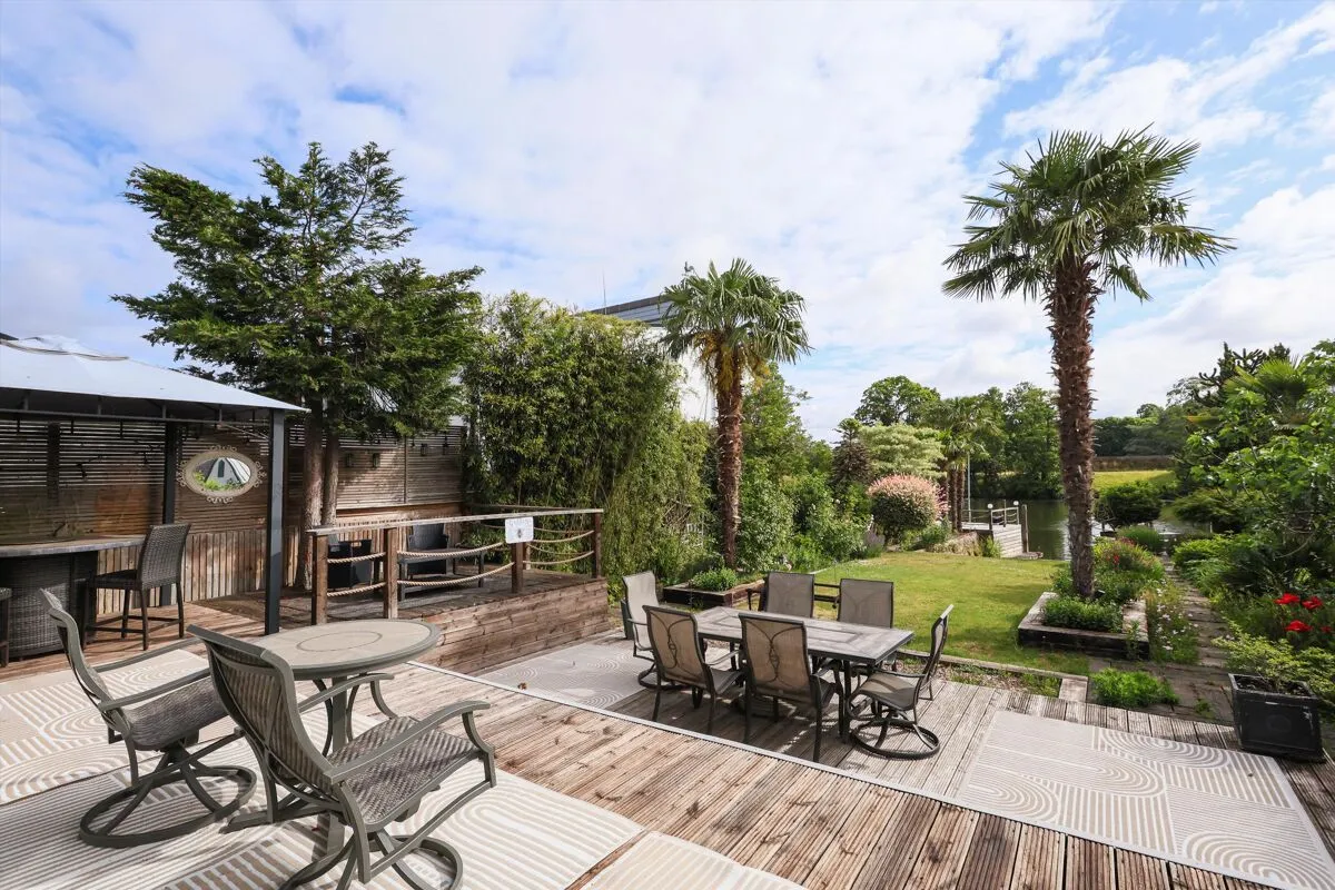 River Bank, Thames Ditton, KT7, photo 16