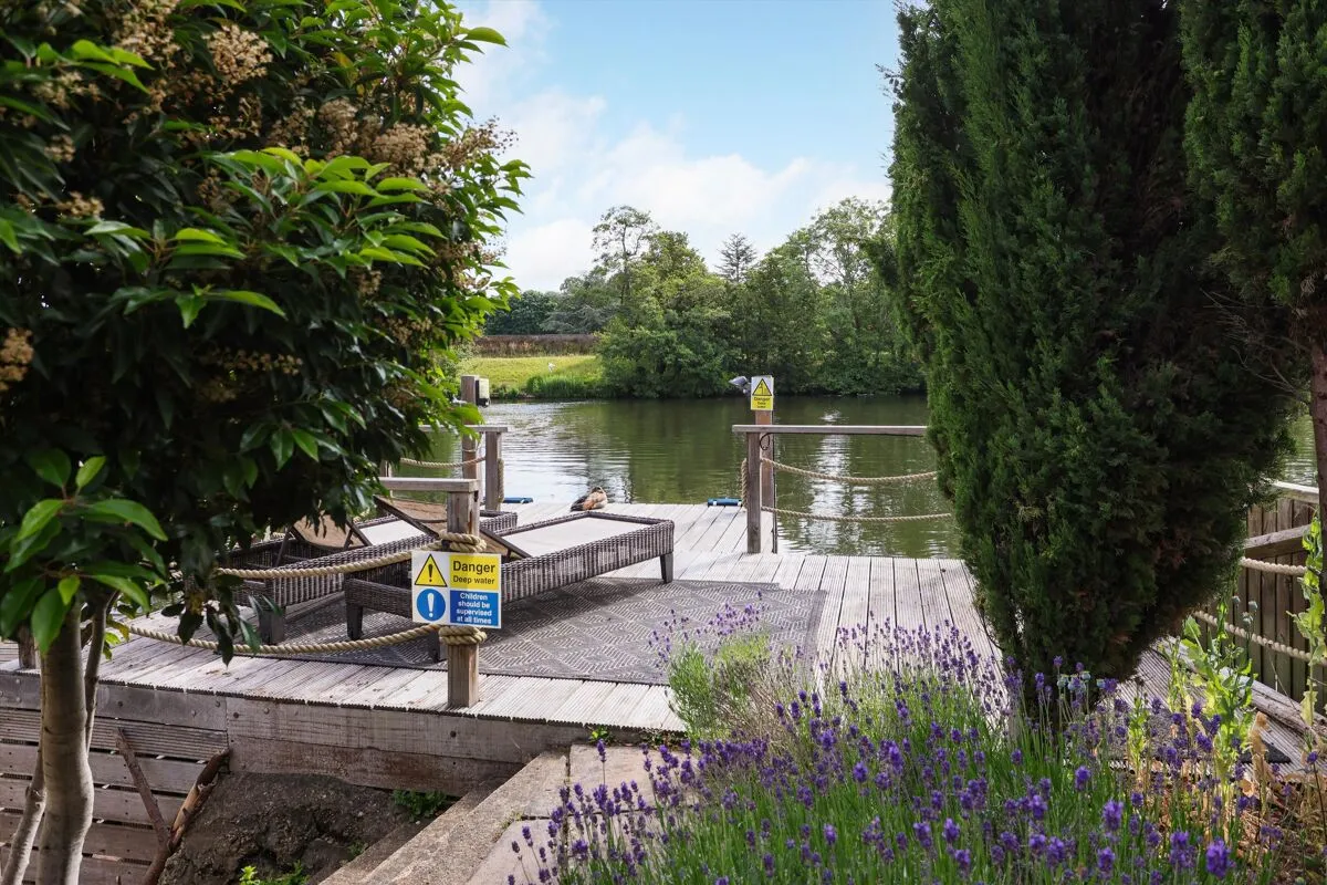 River Bank, Thames Ditton, KT7, photo 20