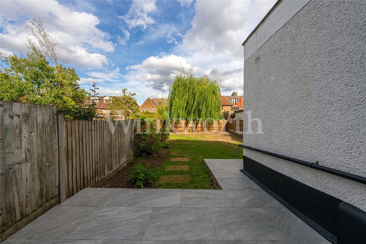 Templars Avenue, London, NW11, photo 12