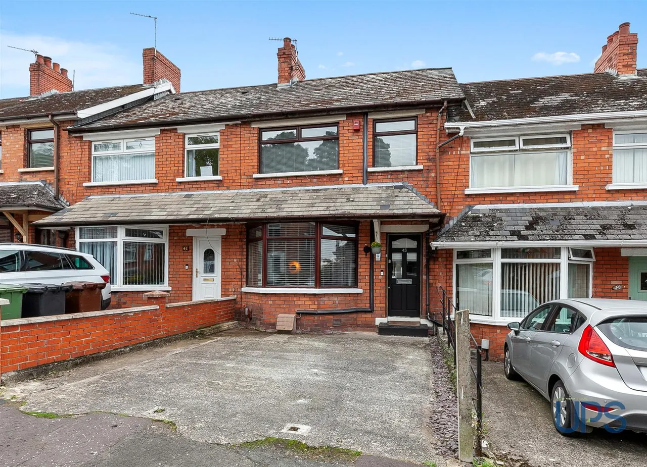 3 bed house for sale, Upper Dunmurry Lane, BT17
