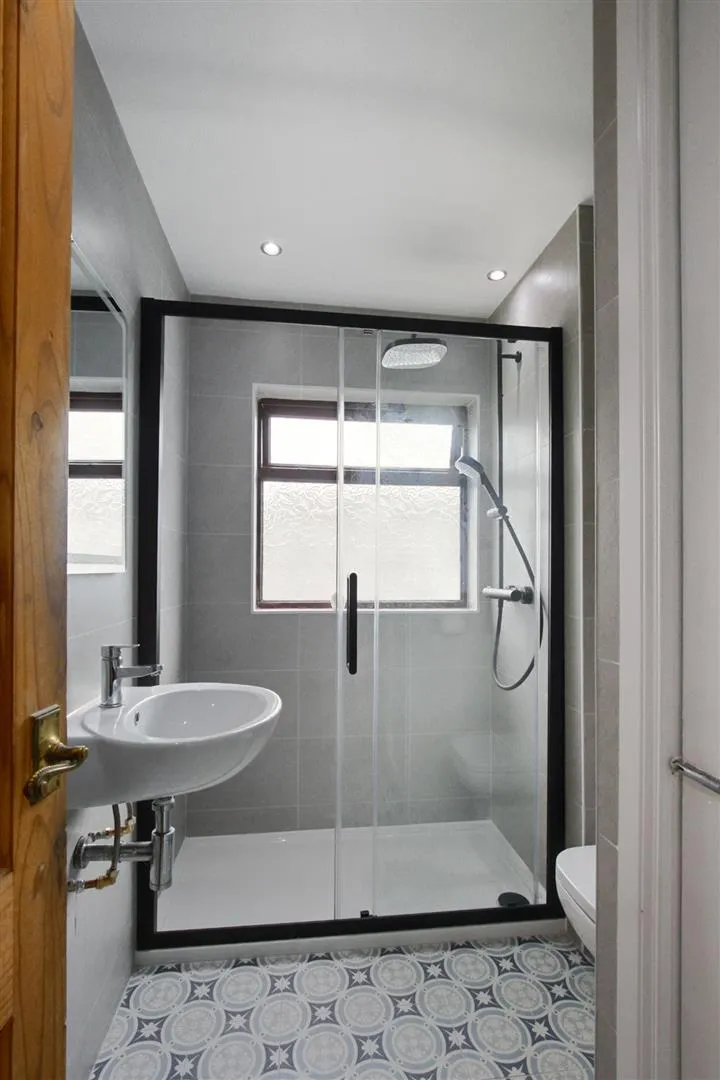 Upper Dunmurry Lane, BT17, photo 17