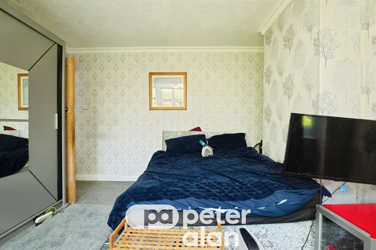Oaks Close, Newport, NP20, photo 15