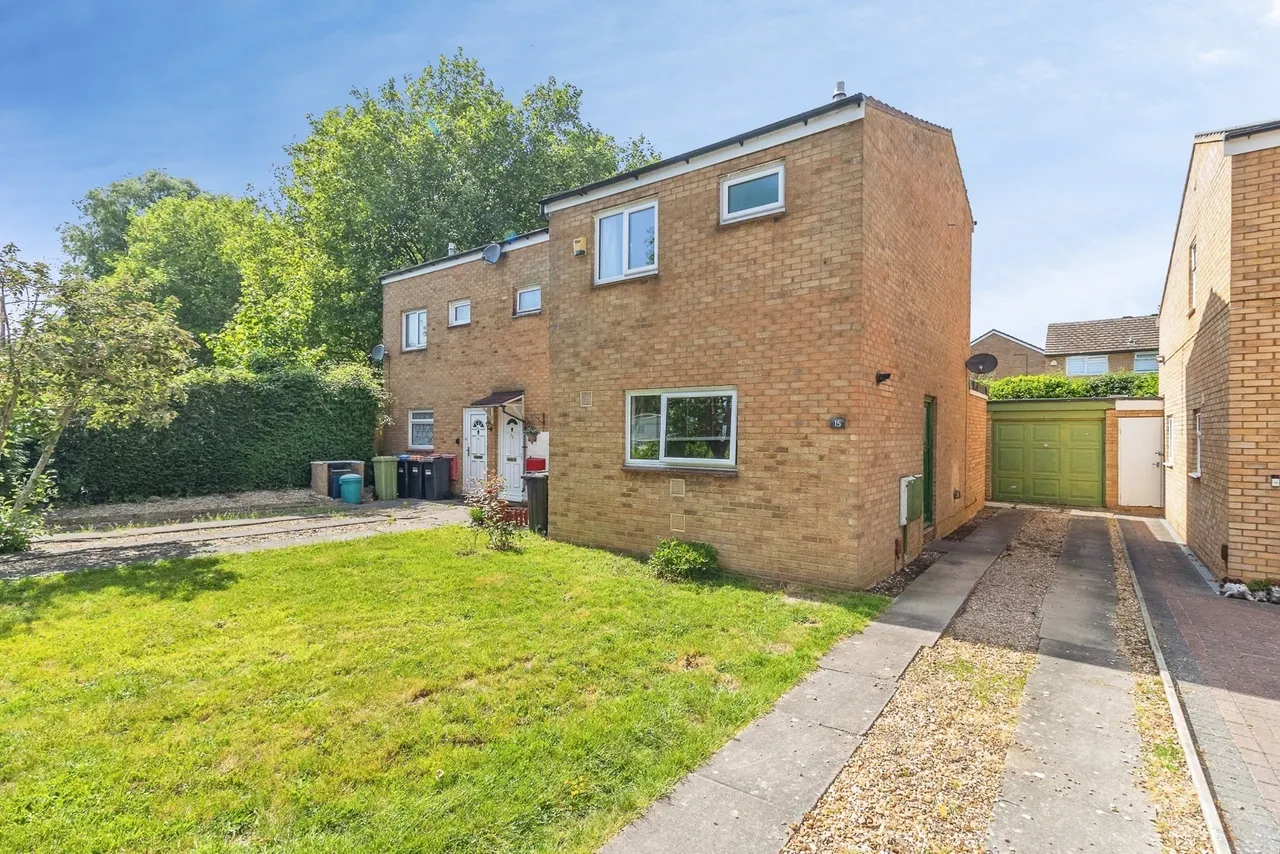 Bramble Avenue, Conniburrow, Milton Keynes, Buckinghamshire, MK14, photo 3