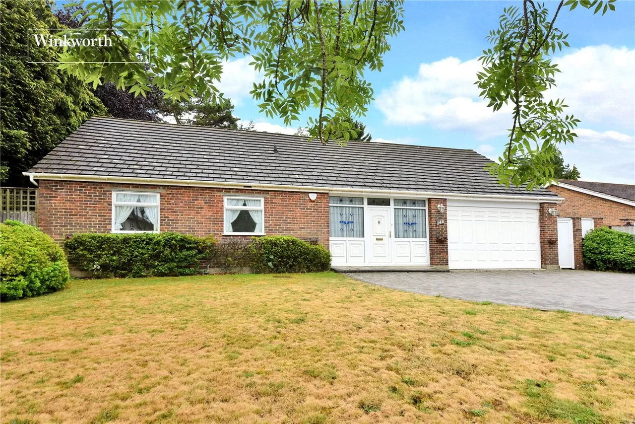 3 bed house for sale, Northey Avenue, Cheam, SM2