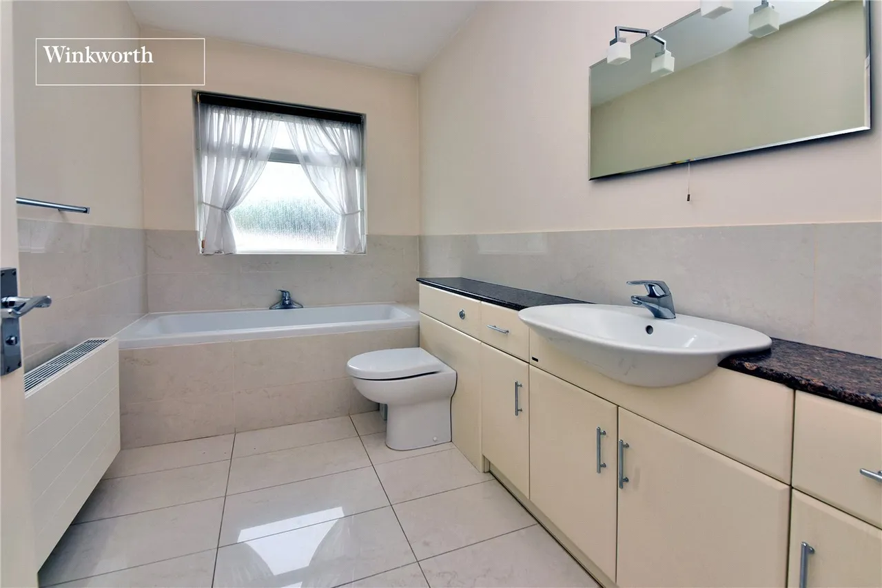 Northey Avenue, Cheam, SM2, photo 17