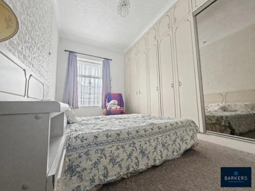Cambridge Street, Heckmondwike WF16 0BH, photo 7