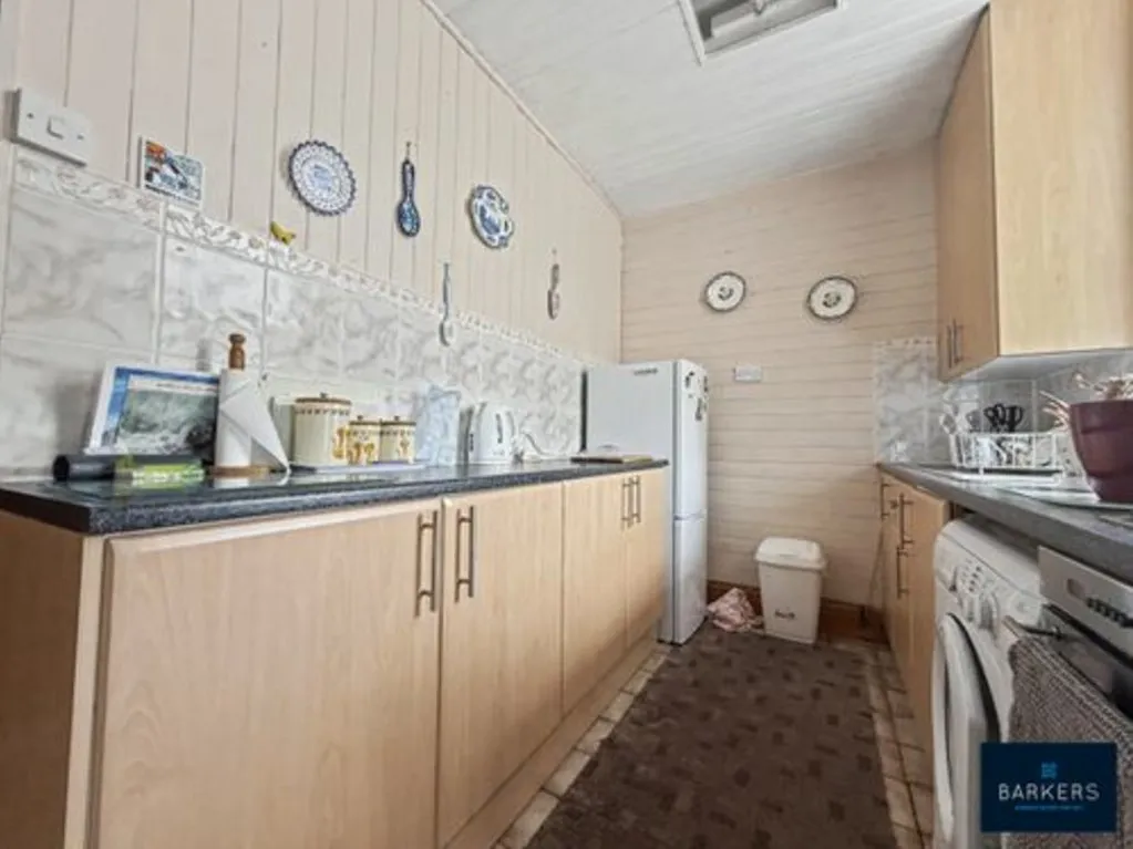 Cambridge Street, Heckmondwike WF16 0BH, photo 4