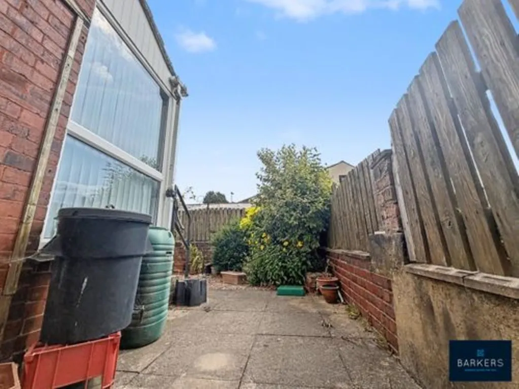 Cambridge Street, Heckmondwike WF16 0BH, photo 10