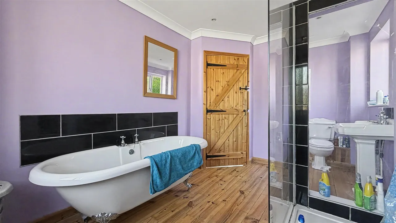 Windmill Walk, Sutton, CB6, photo 9
