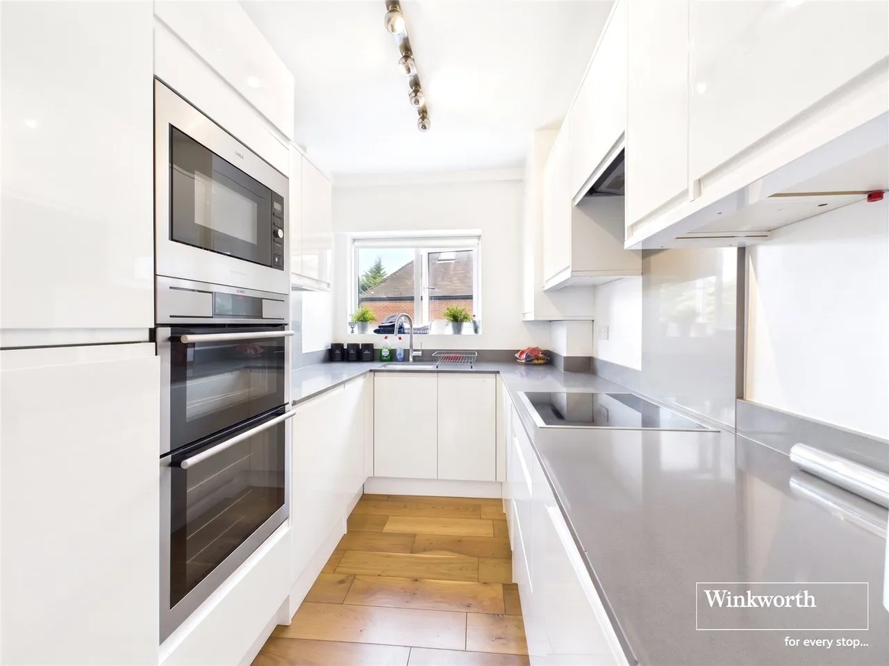 Rosewood House, 2 Manor Hall Drive, Hendon, NW4, photo 5