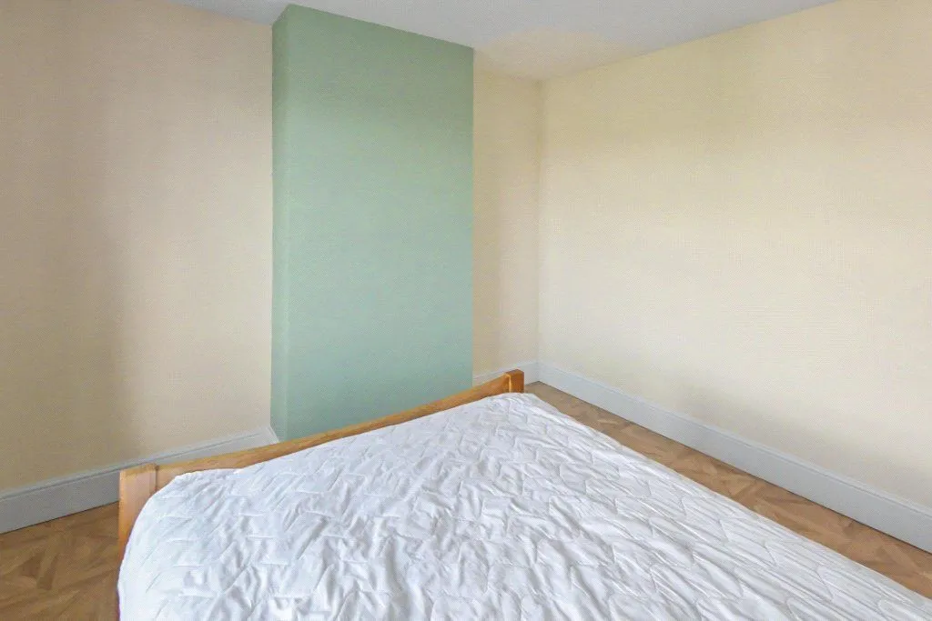Pinder View, Leeds, LS12, photo 15