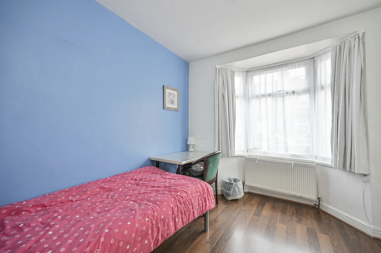 London, E13, photo 13