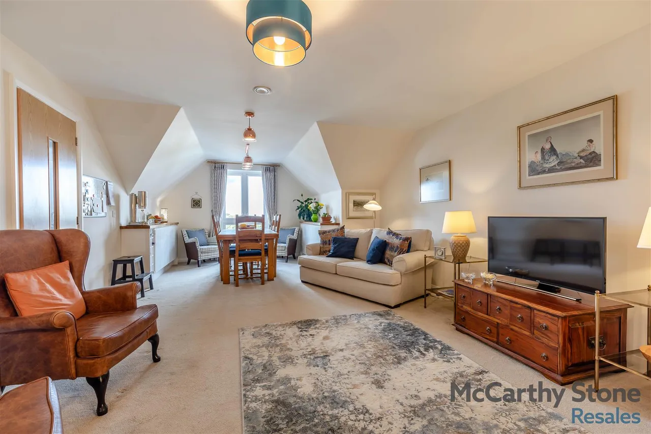 Coare Street, Macclesfield, SK10, photo 2