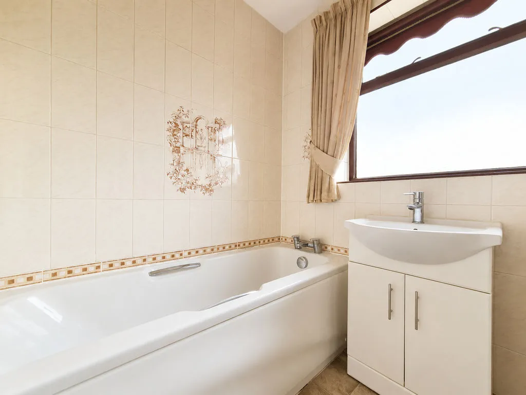 Wardles Lane, Great Wyrley, WS6, photo 14